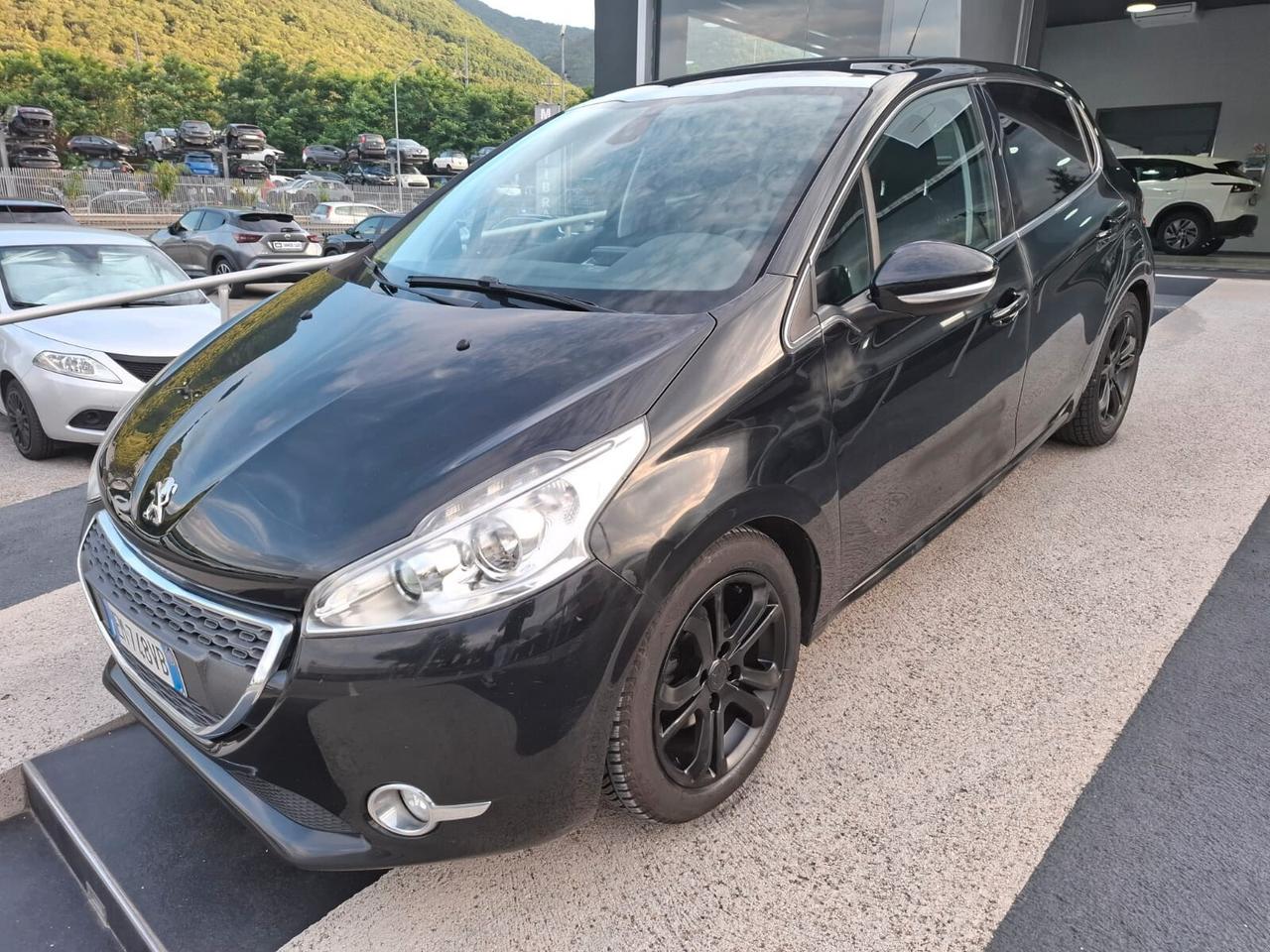 PEUGEOT 208 1.4 DIESEL 68 CV ALLURE
