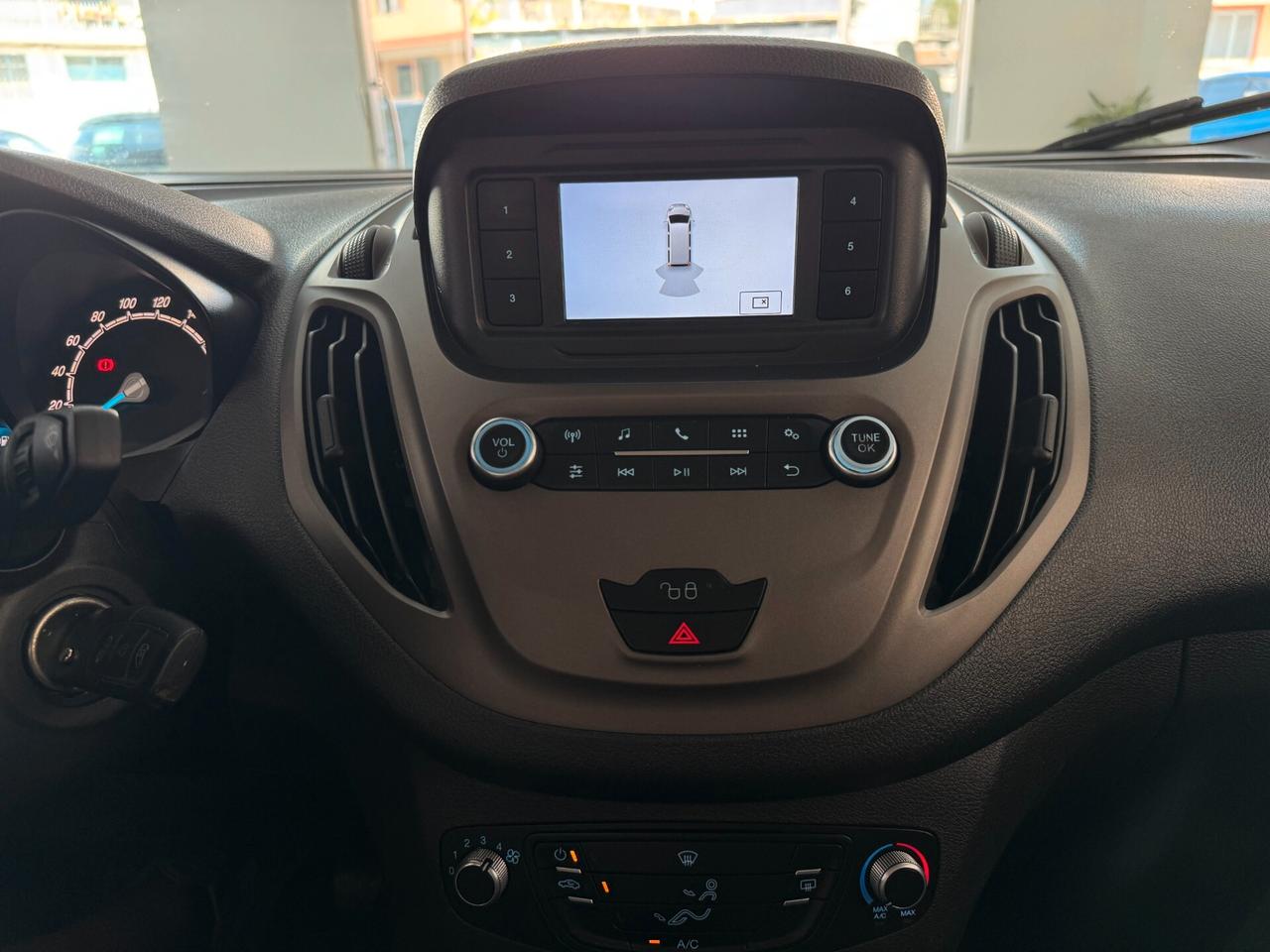 Ford Tourneo Courier 1.5 TDCI 75 CV