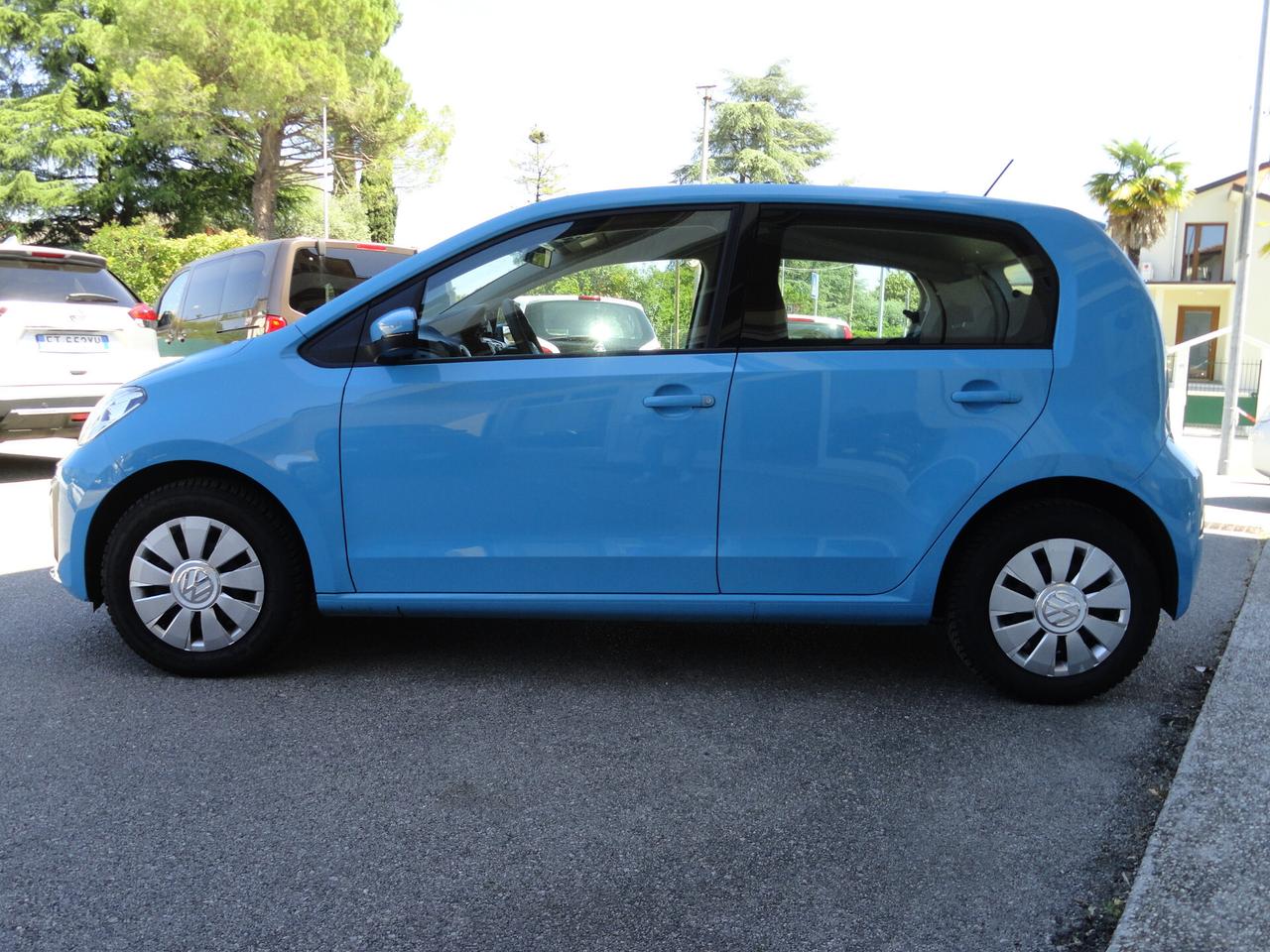 Volkswagen up! 1.0 5p. move