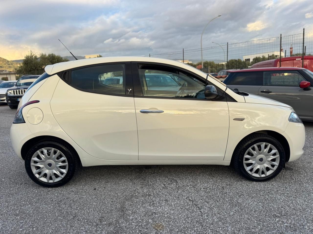 Lancia Ypsilon 1.3 MJT 16V 95 CV 5 porte S&S Gold