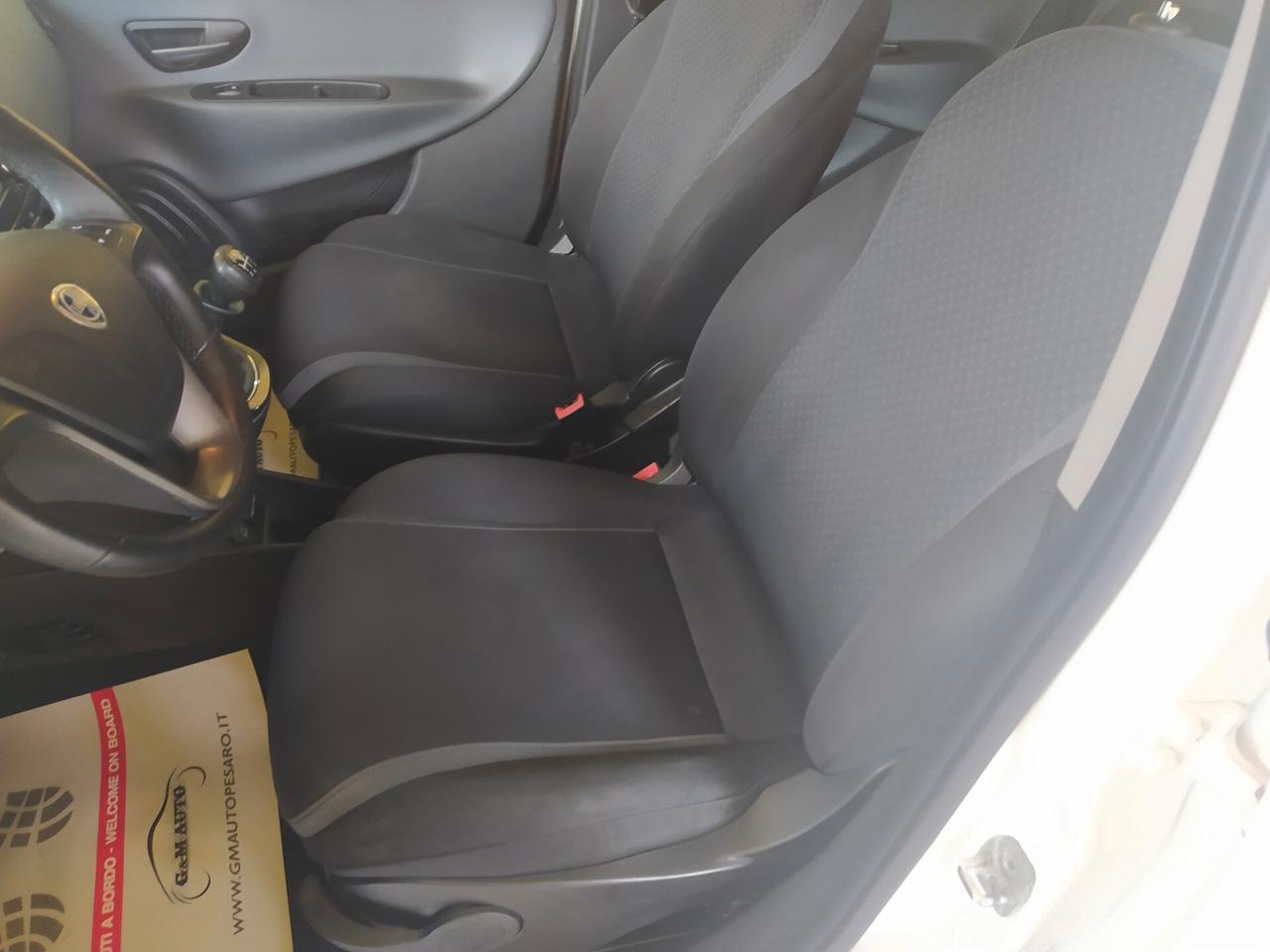 Lancia Ypsilon 1.2 69 CV 5 porte GPL Ecochic Gold Neopatentati