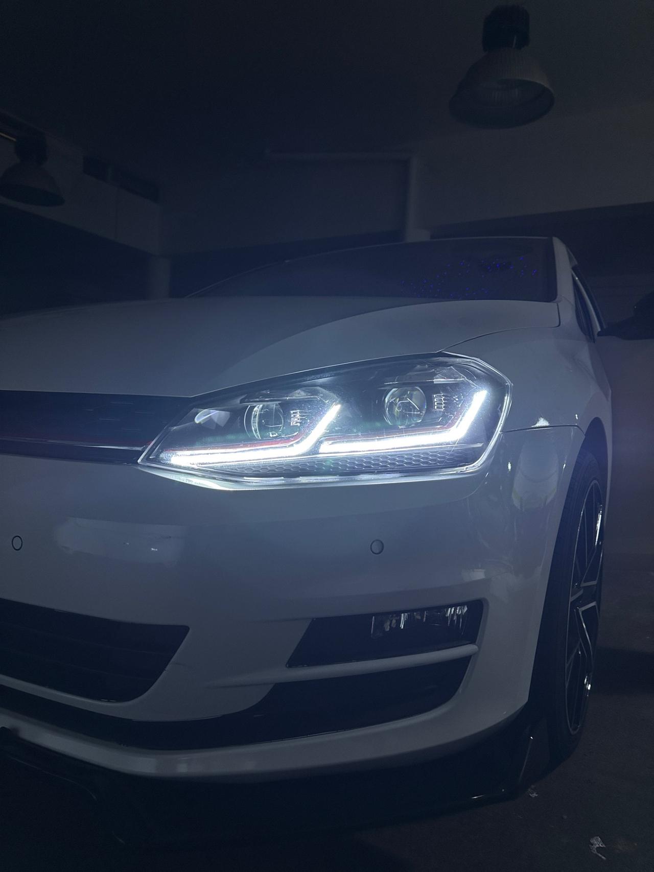 Volkswagen Golf 1.6 TDI SOFT TUNING-2015 CIELO STELLATO
