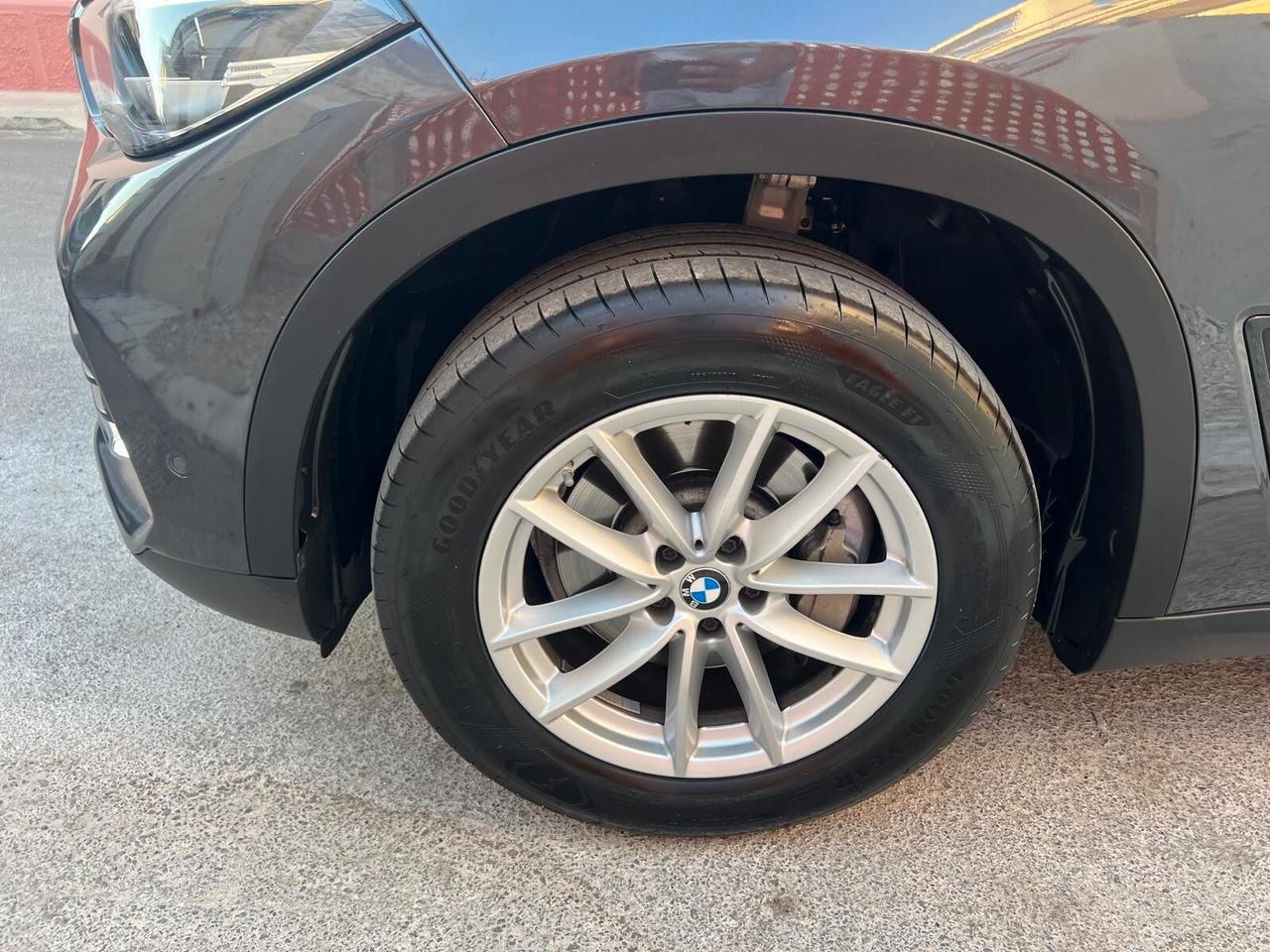 BMW X5 25D X-DRIVE 2.0 231CV TETTO PELLE NAVI CAM ANNO 2021