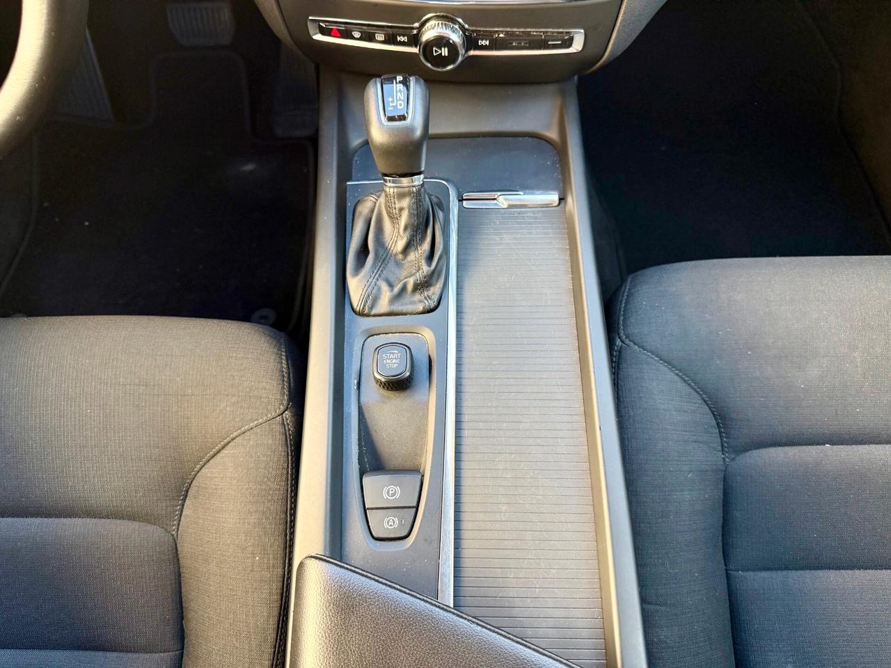 Volvo V60 2.0 d3 Business geartronic 150cv TAGLIANDI CERTIFICATI VOLVO