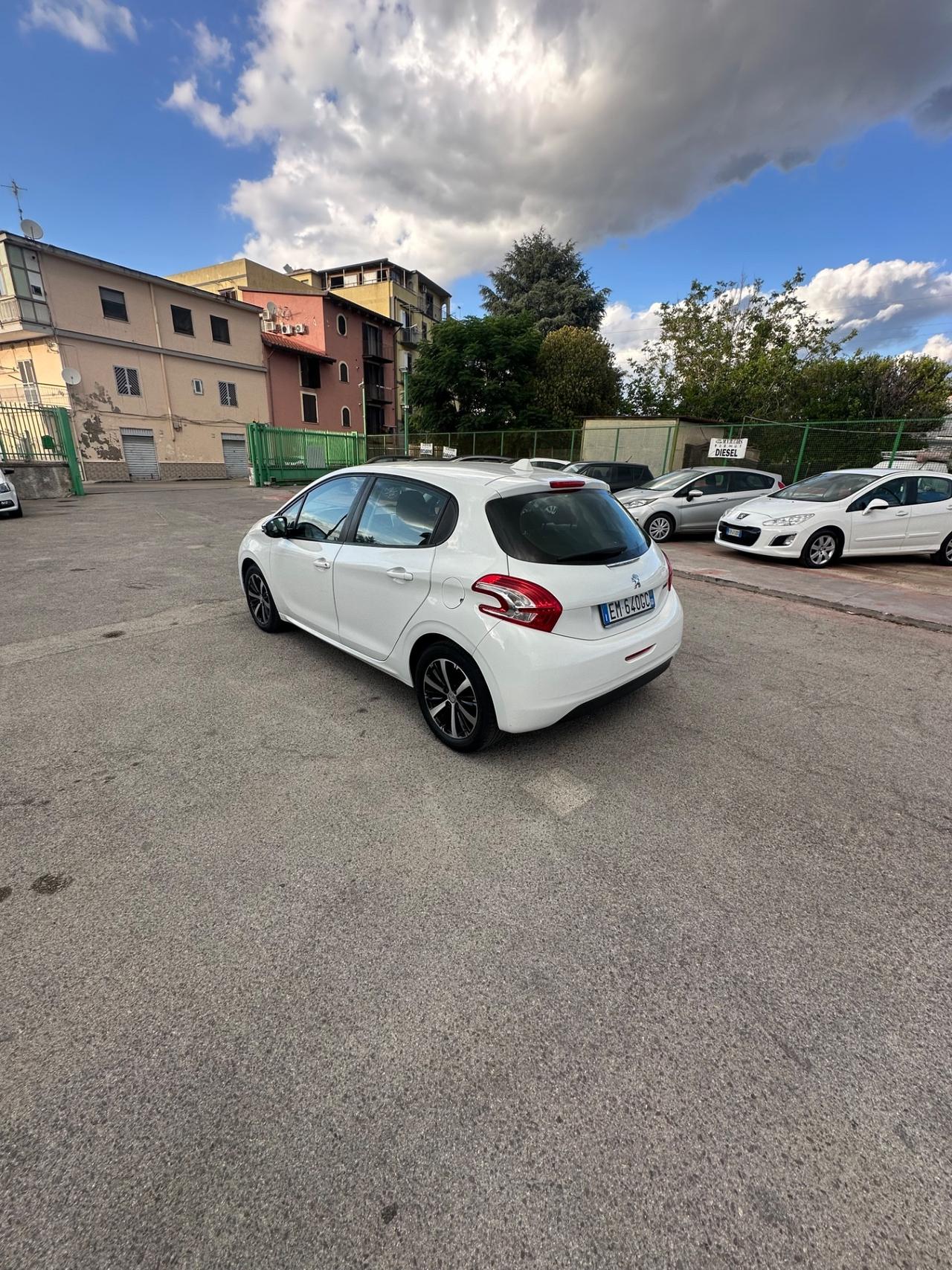 Peugeot 208 1.2 VTi 82 CV 5 porte Allure