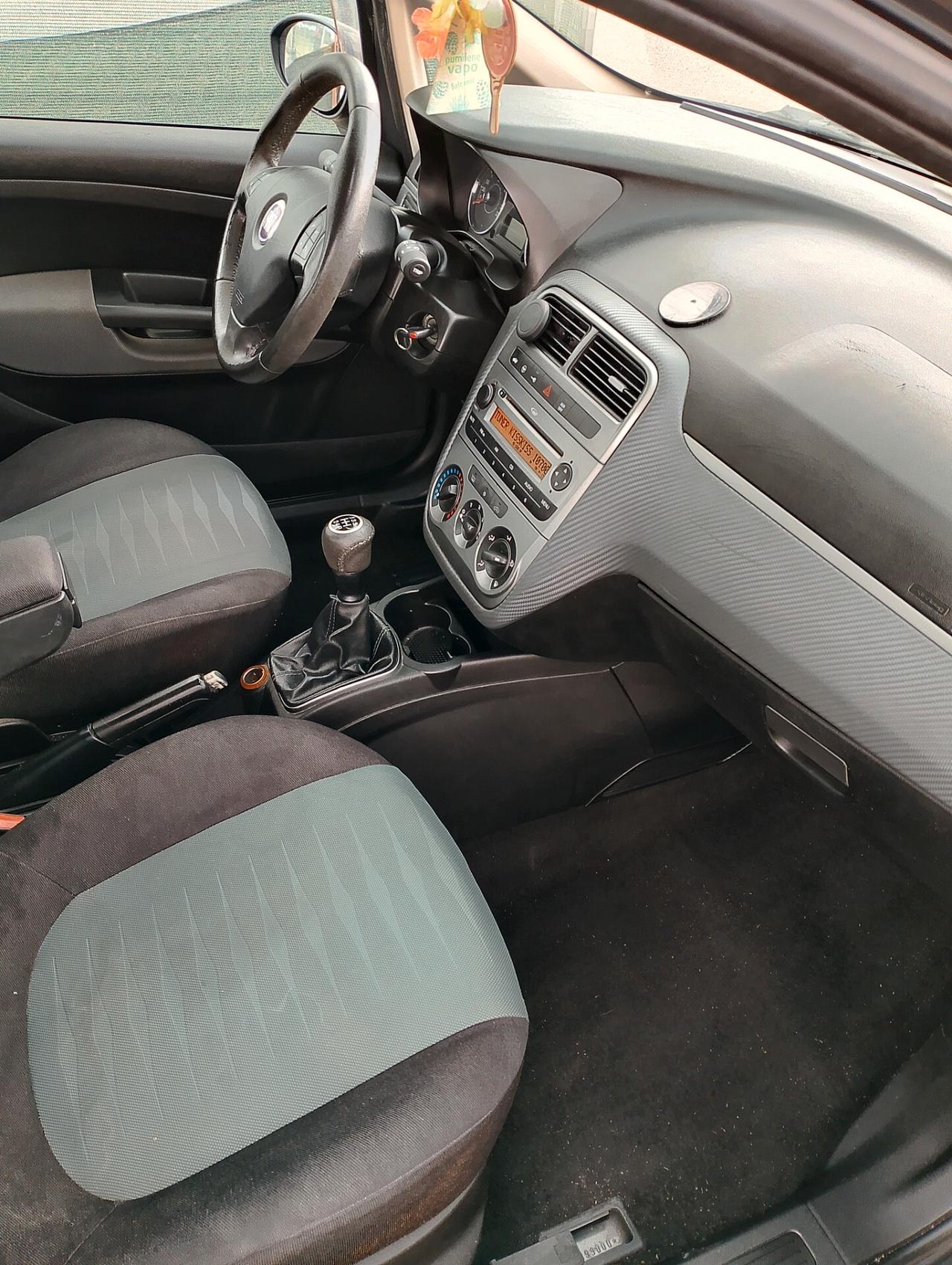 Fiat Grande Punto 1.3 MJT 75 CV 5 porte Dynamic
