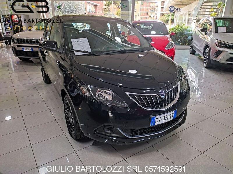 Lancia Ypsilon 1.0 FireFly 5 porte S&S Hybrid Platino