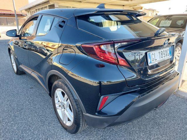 TOYOTA C-HR 1.8 Hybrid E-CVT Business Senza vincolo finanziam.