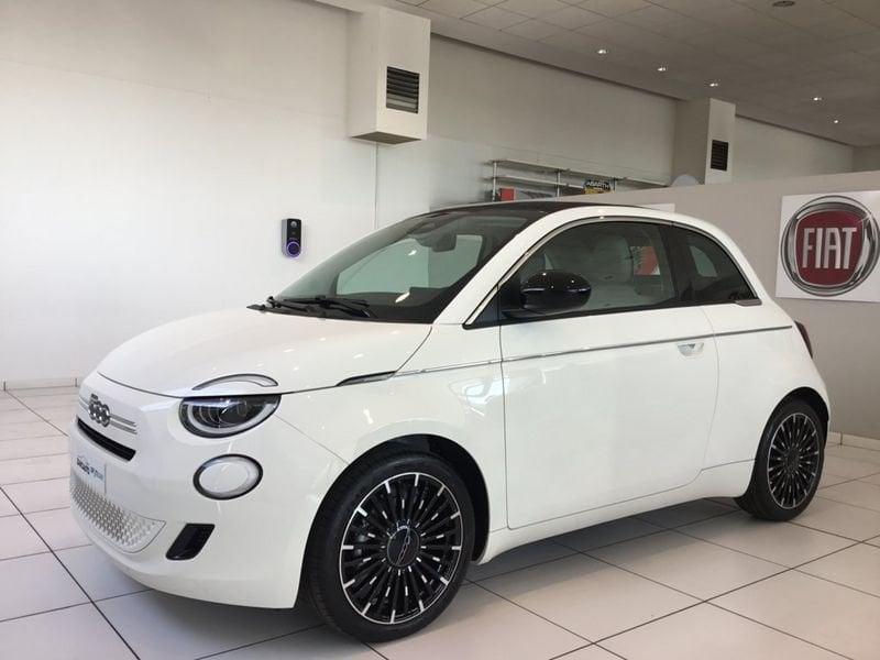 FIAT 500C Hybrid Hybrid La Prima MY25