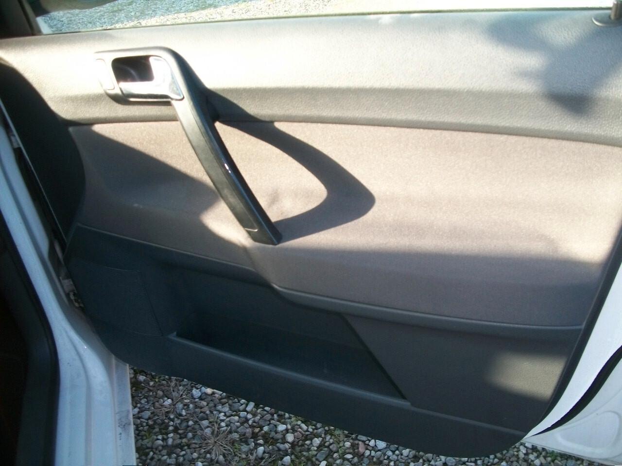 Volkswagen Polo 1.2/60CV 5p. United CC 1200 EURO 04 BENZINA KM 199500 SI NUOVI PATENTATI GARANZIA UN ANNO