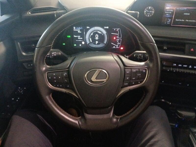 Lexus UX Hybrid Premium 2WD
