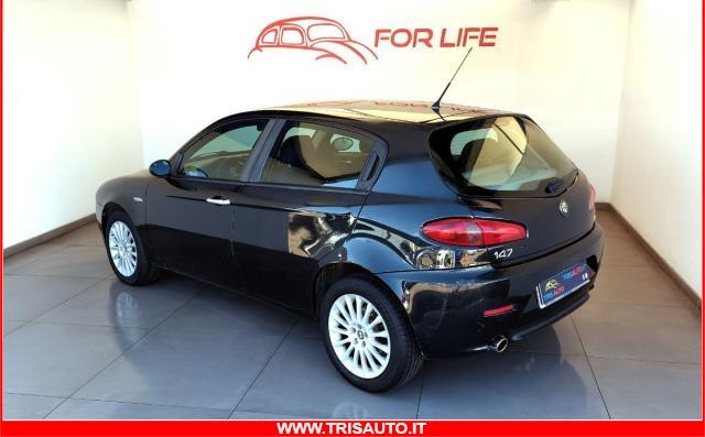 ALFA ROMEO 147 1.9 JTD Distinctive 5p