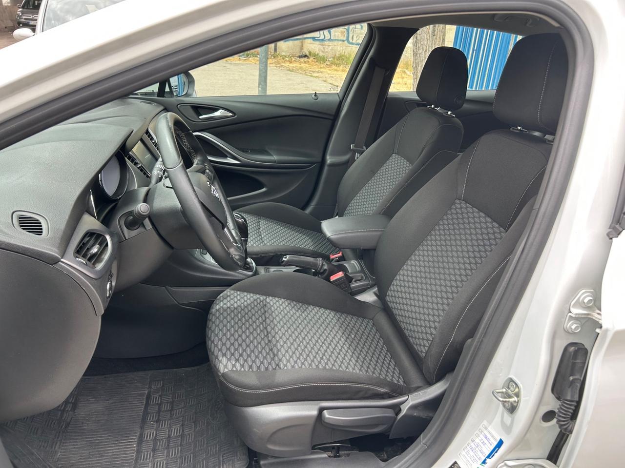 Opel Astra 1.6 CDTi 95 cavalli 2016 bixeno