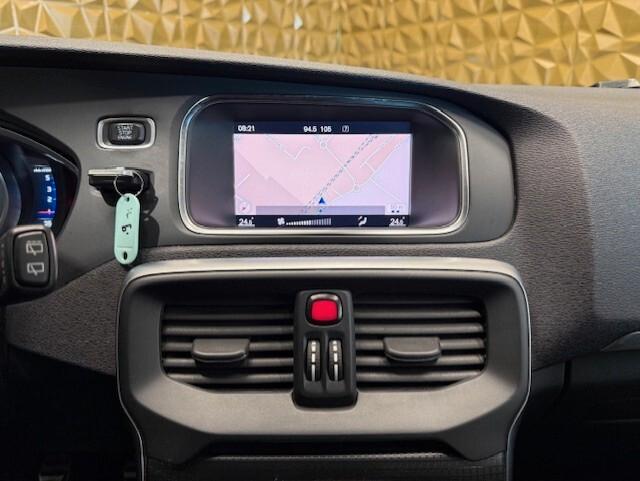 Volvo V40 D2 R-design