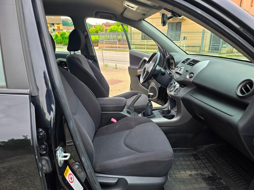 Toyota RAV 4 RAV4 2.2 D-4D 136 CV Luxury