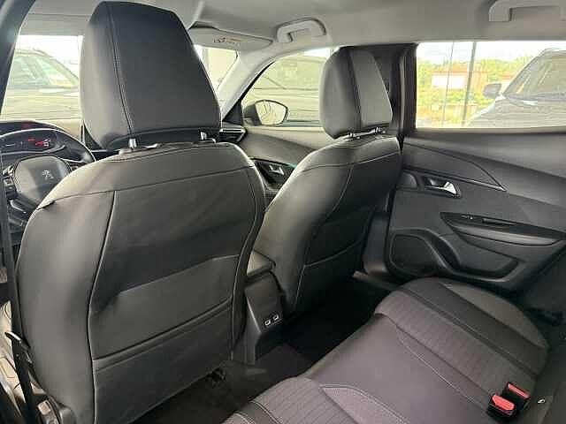 Peugeot 2008 1.2 PureTech 100 CV Allure