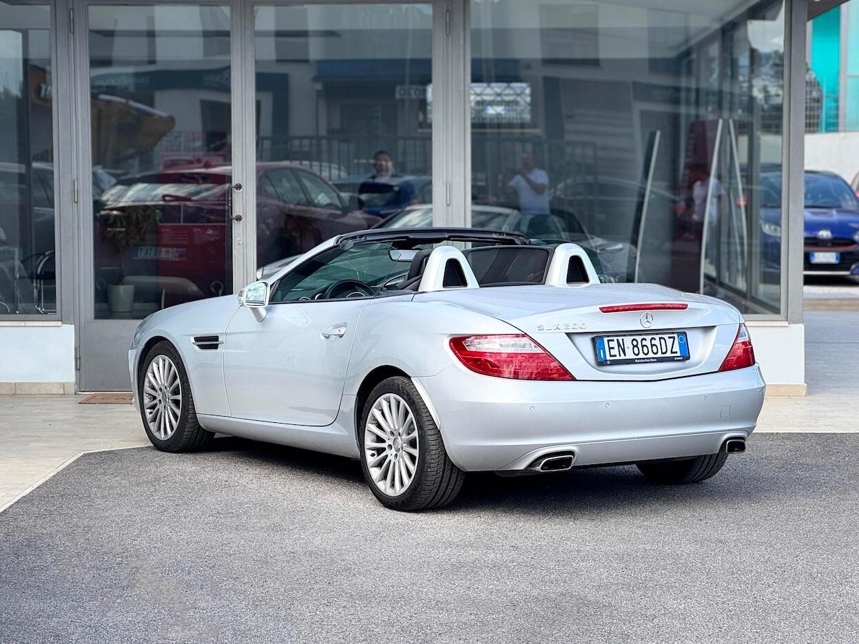 Mercedes-Benz SLK 200 Benzina 184CV E5 - 2012