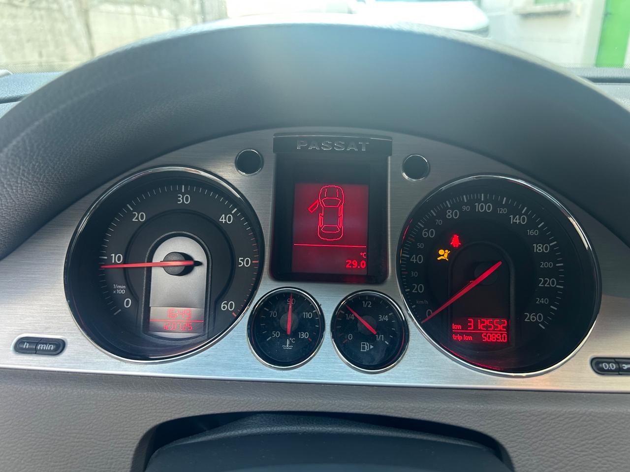 Volkswagen Passat 2.0 16V TDI 4mot. Var. Highline