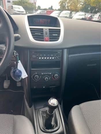 Peugeot 207 1.4 HDi 70CV 5p. Millesim 200