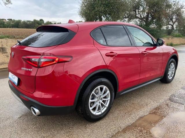 Alfa Romeo Stelvio 2.2 t Business Q4 190cv auto