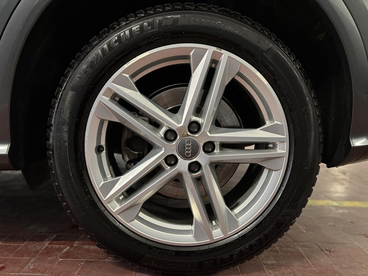 Audi Q5 2.0 tdi S line Plus s-tronic