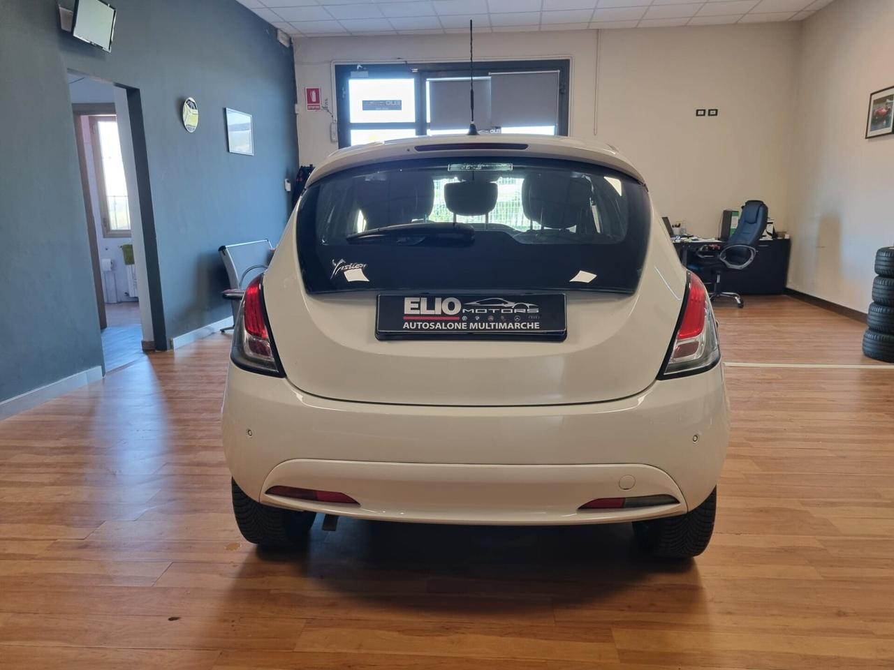 Lancia Ypsilon 1.2 69 CV 5 porte Gold