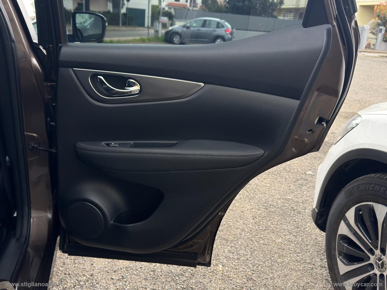 NISSAN Qashqai 1.6 dCi 2WD XTronic Tekna