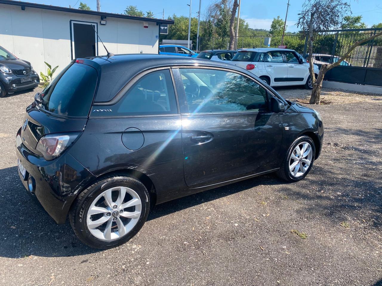 Opel Adam 1.4 87 CV GPL Tech Jam