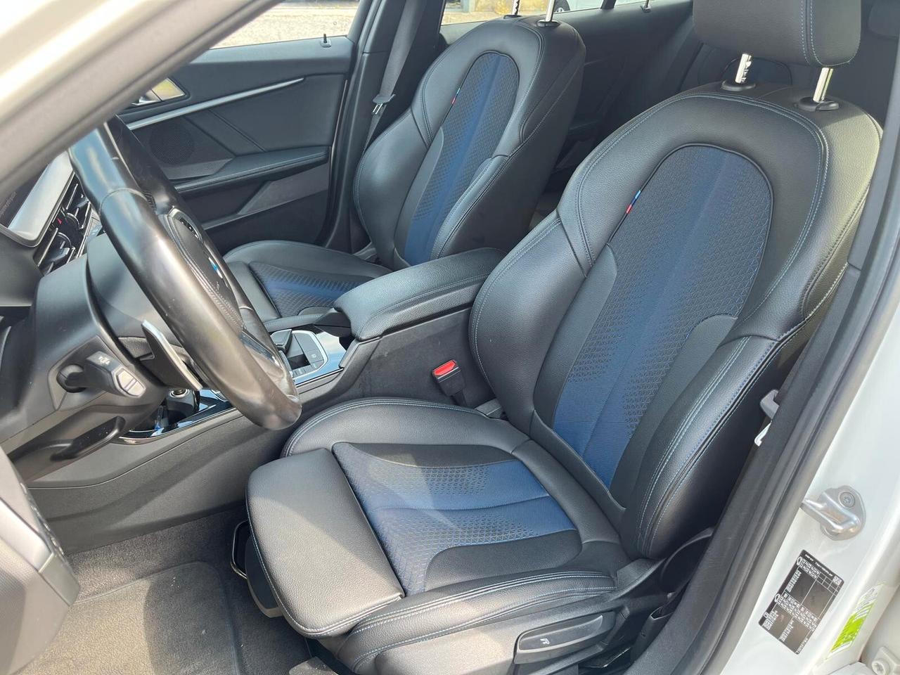 Bmw 118 118d 5p. Msport