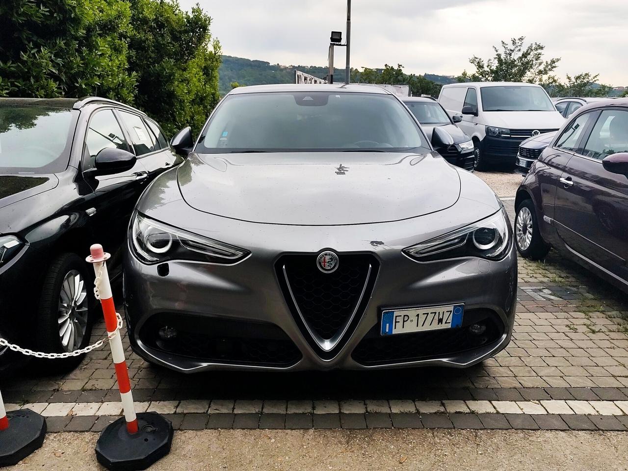 Alfa Romeo Stelvio 2.2 Turbodiesel 180 CV AT8 RWD Executive