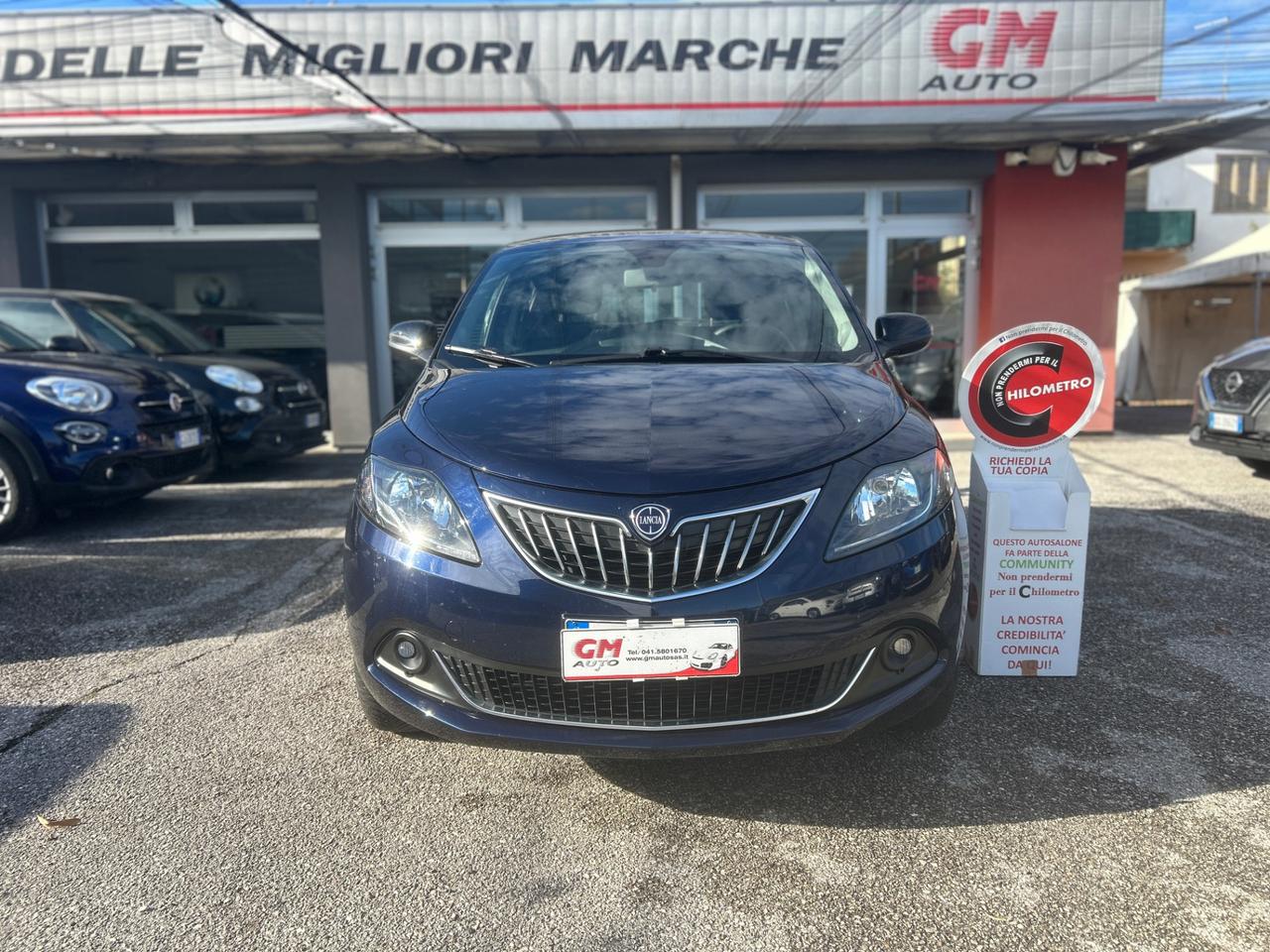 Lancia Ypsilon 0.9 t.air Gold metano 70cv