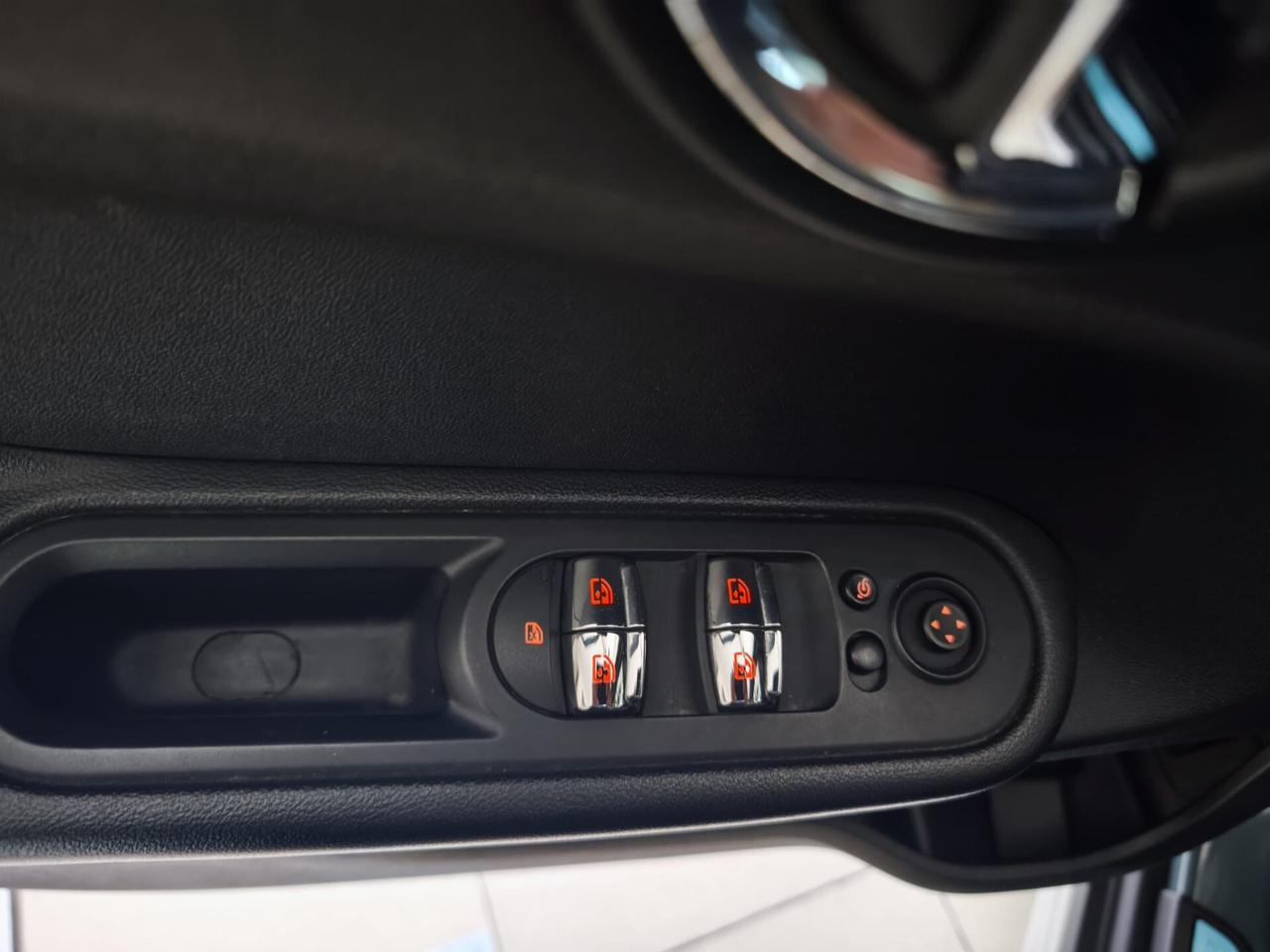 Mini One D Countryman 1.5 Business AUTOMATICO my22