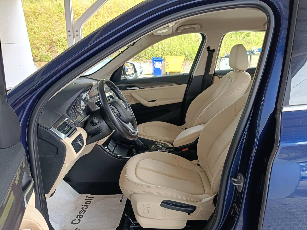 BMW X1 F48 - X1 sdrive18d xLine auto