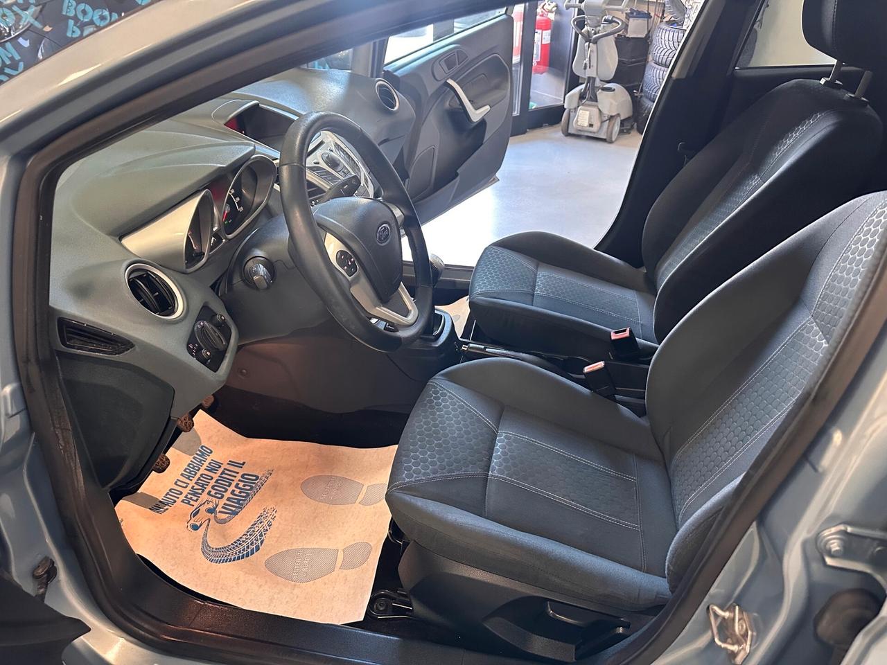 FORD FIESTA 1.4 BENZINA GPL 5 PORTE