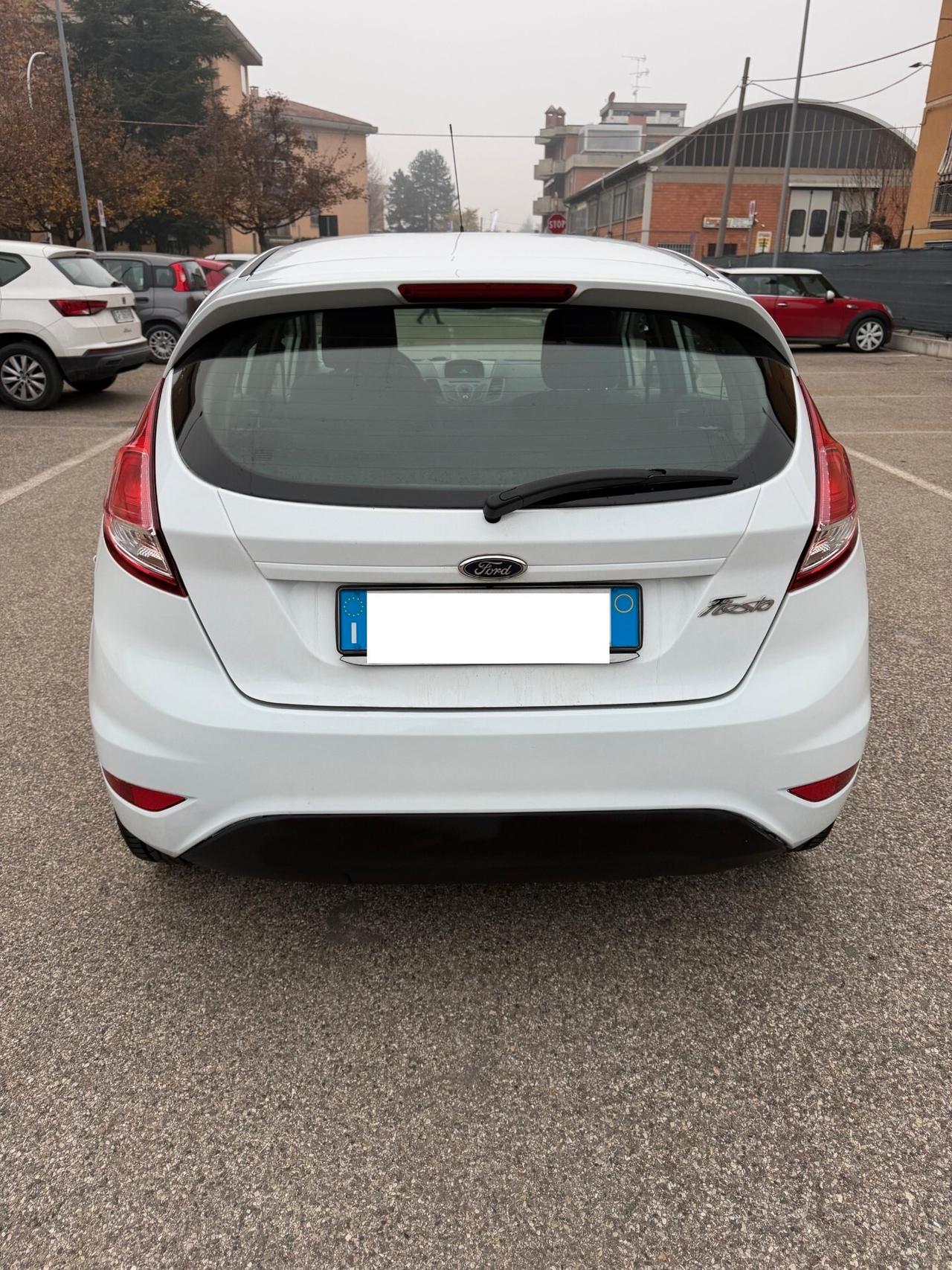 Ford Fiesta 1.5 tdci - NEOPATENTATI - 12 MESI DI GARANZIA -