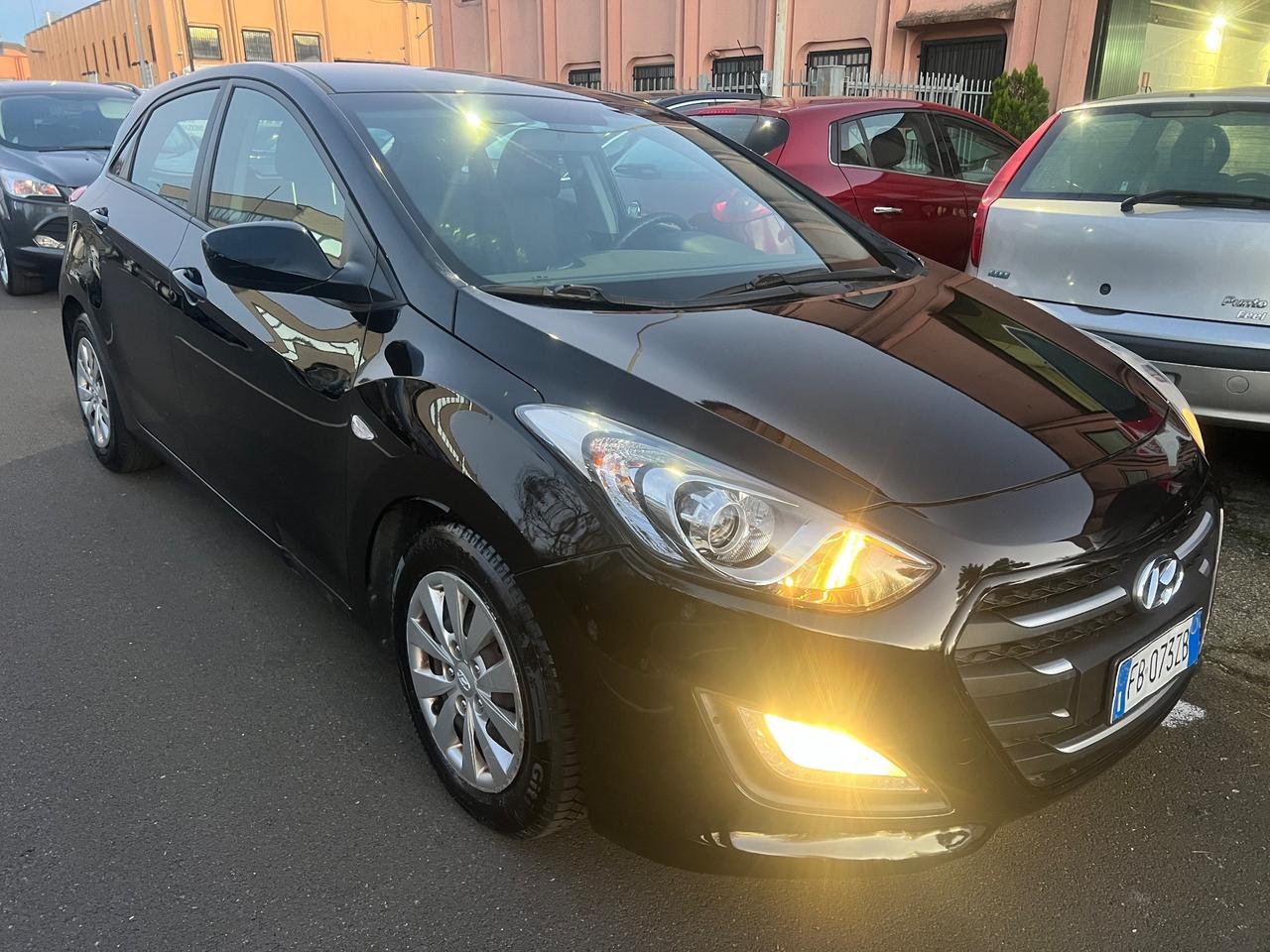 Hyundai i30 1.4 5p. Classic 75 mila km