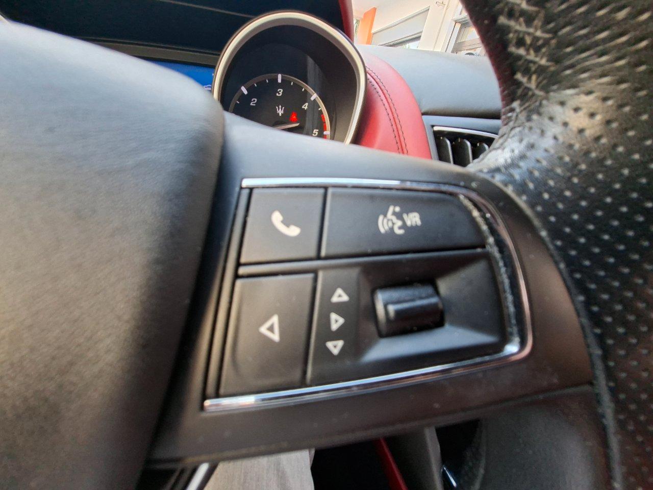 Maserati Levante 3.0 V6 250cv GRAN LUSSO