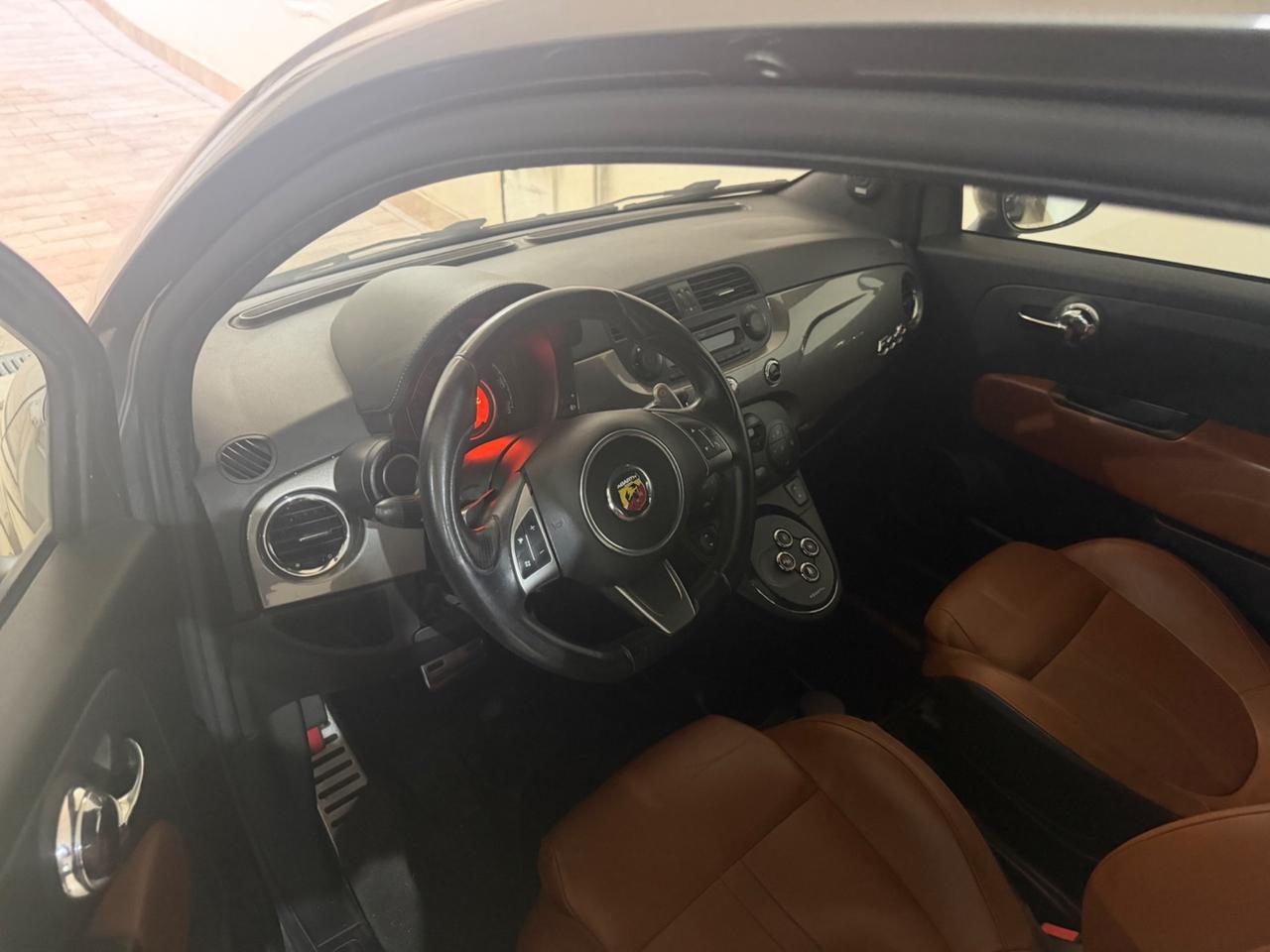 Abarth 500 C 1.4 Turbo T-Jet