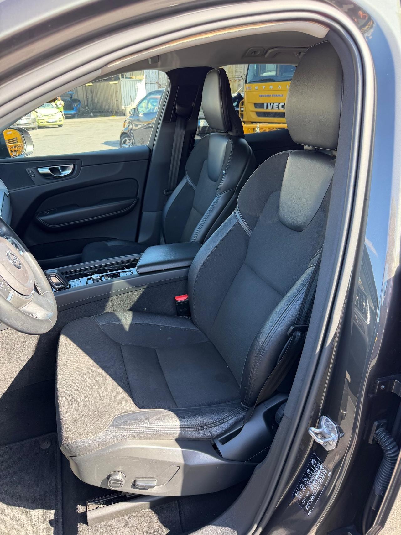 Volvo XC 60 XC60 B4 (d) NETTO 12.500€