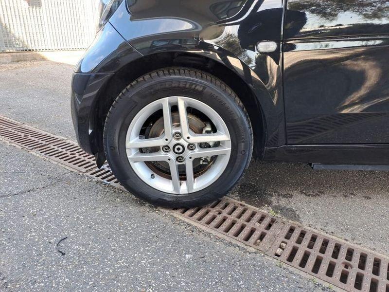 smart fortwo EQ PURE 4,6KW