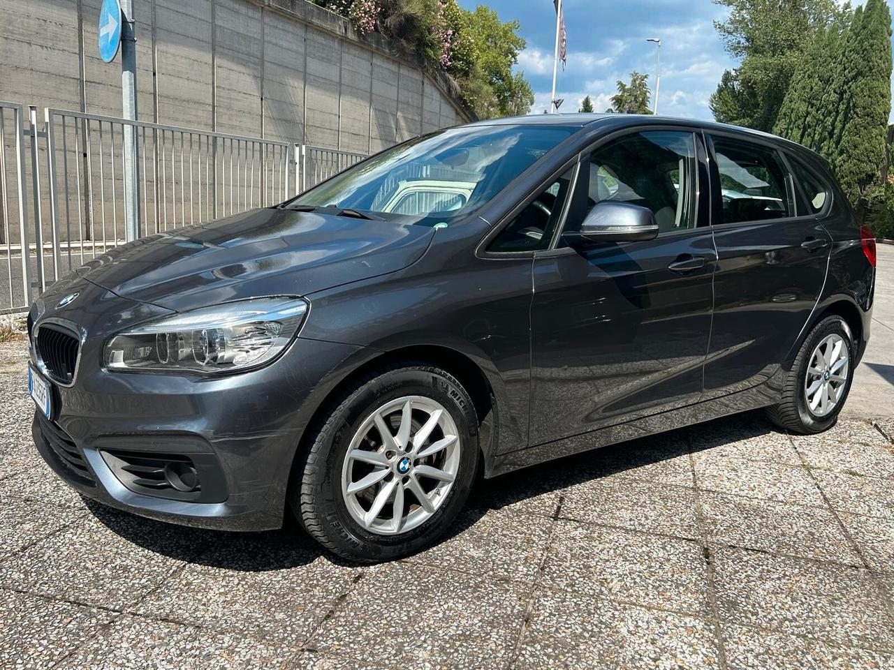 Bmw 2er Active Tourer 218d Advantage