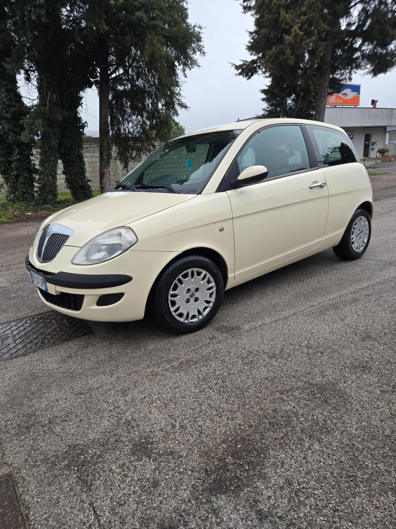 Lancia Ypsilon 1.2 benzina