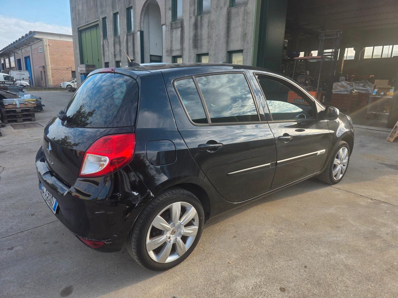 Renault Clio 1.2 16V 5 porte GPL Dynamique