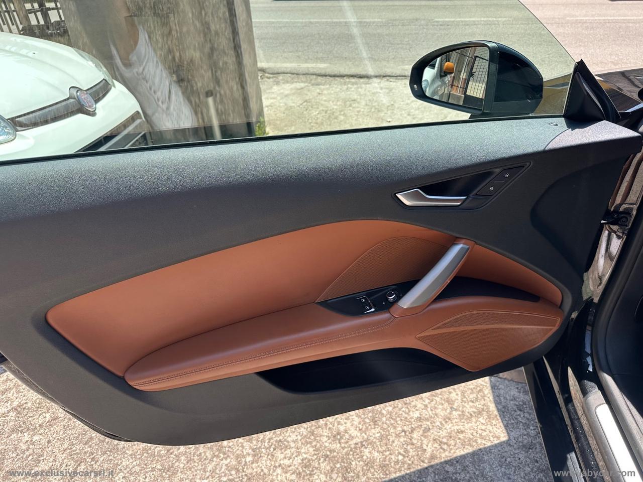 AUDI TT Coupé 2.0 TFSI S line