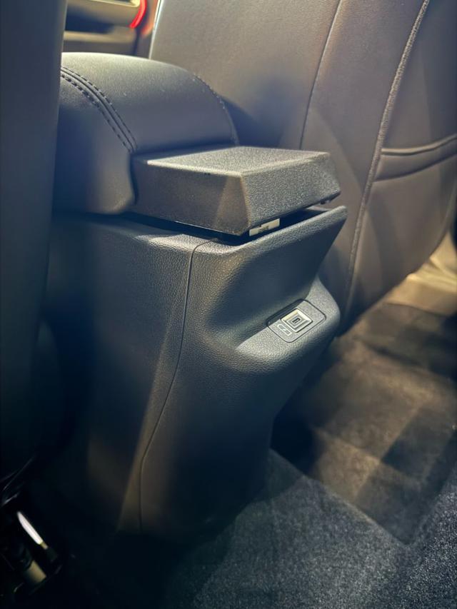 JEEP Avenger 1.2 Turbo 110 CV MHEV Summit km0!