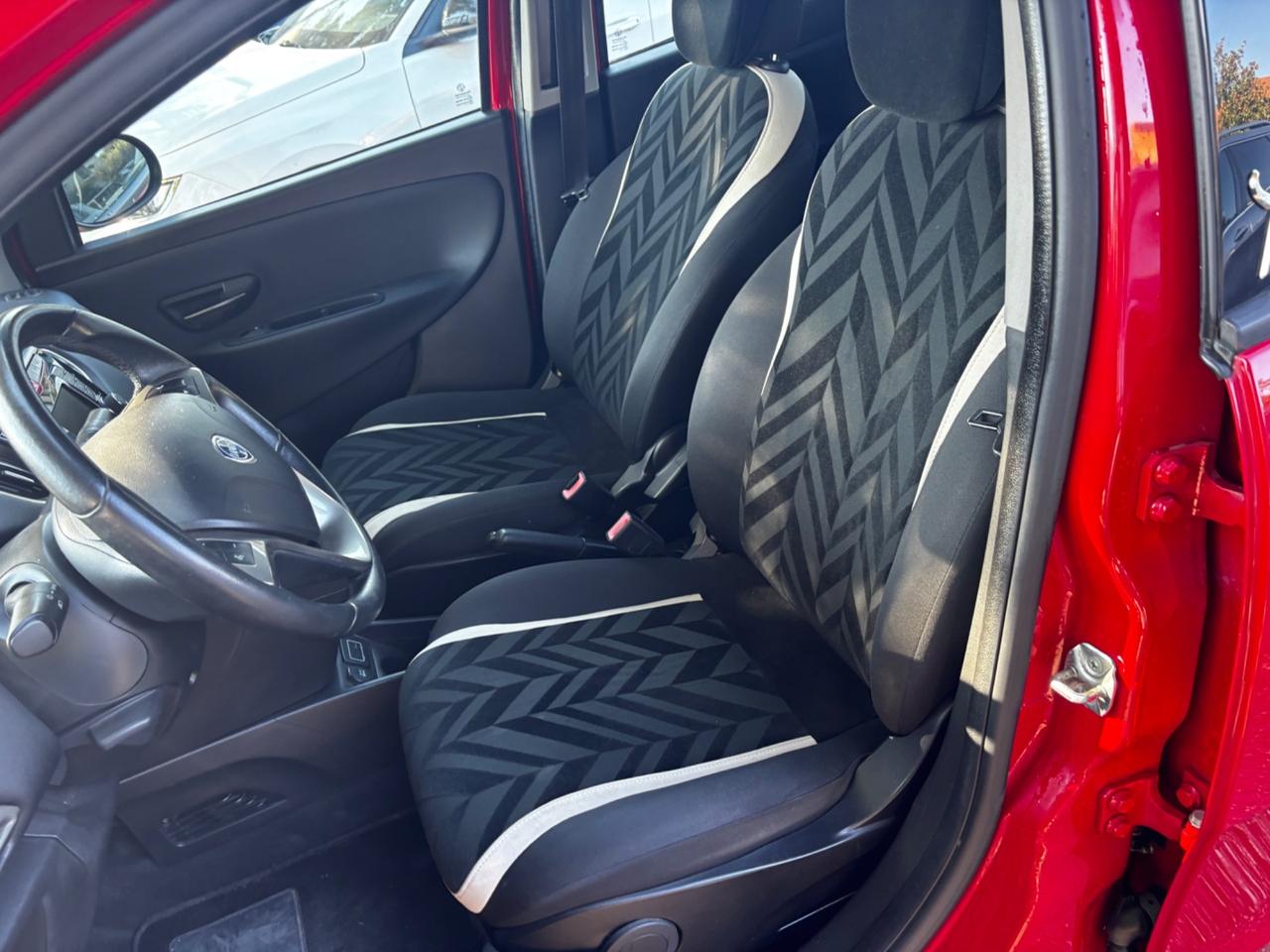 Lancia Ypsilon 1.3 MJT 16V 95 CV 5 porte S&S Gold