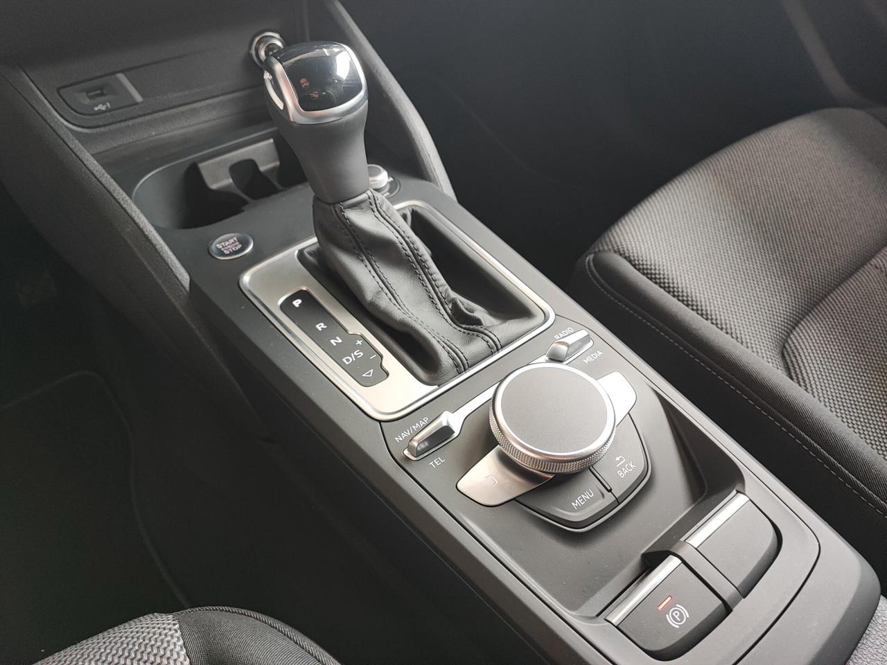 Audi Q2 35 TDI S tronic line Edition