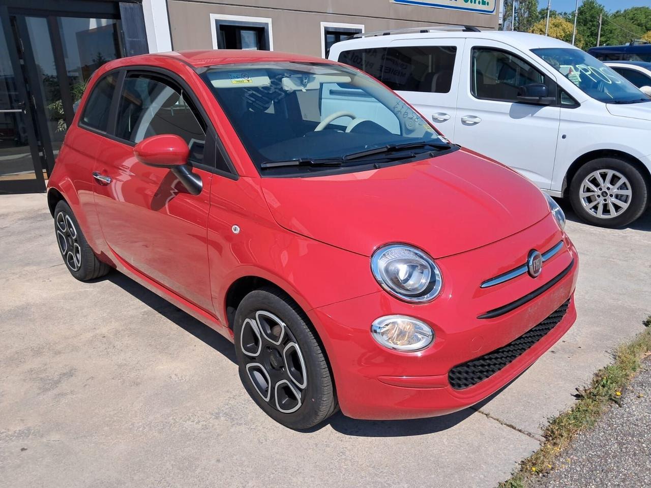 Fiat 500 1.0 Hybrid Red
