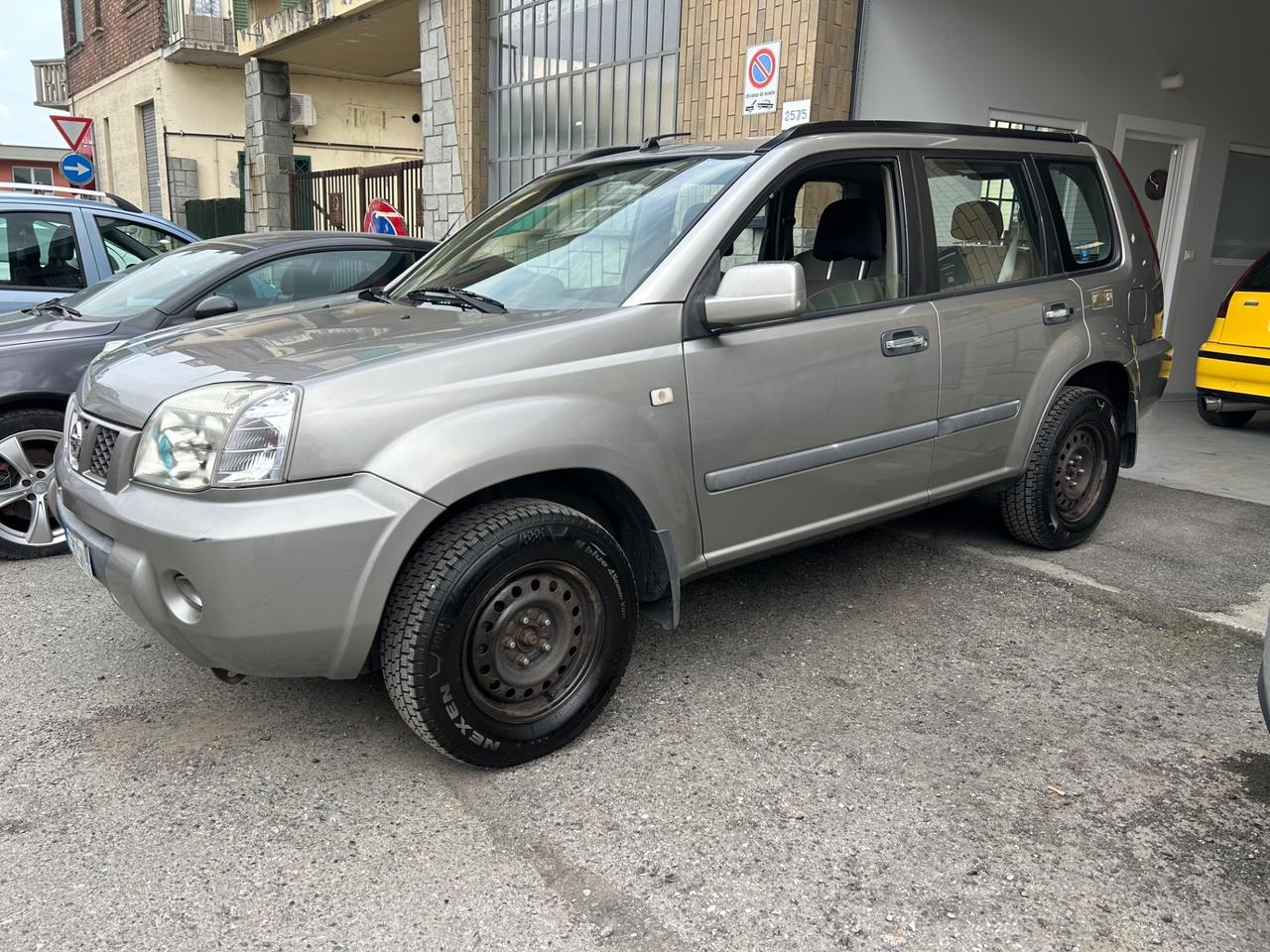 Nissan X-Trail 2.2 dCi Urban