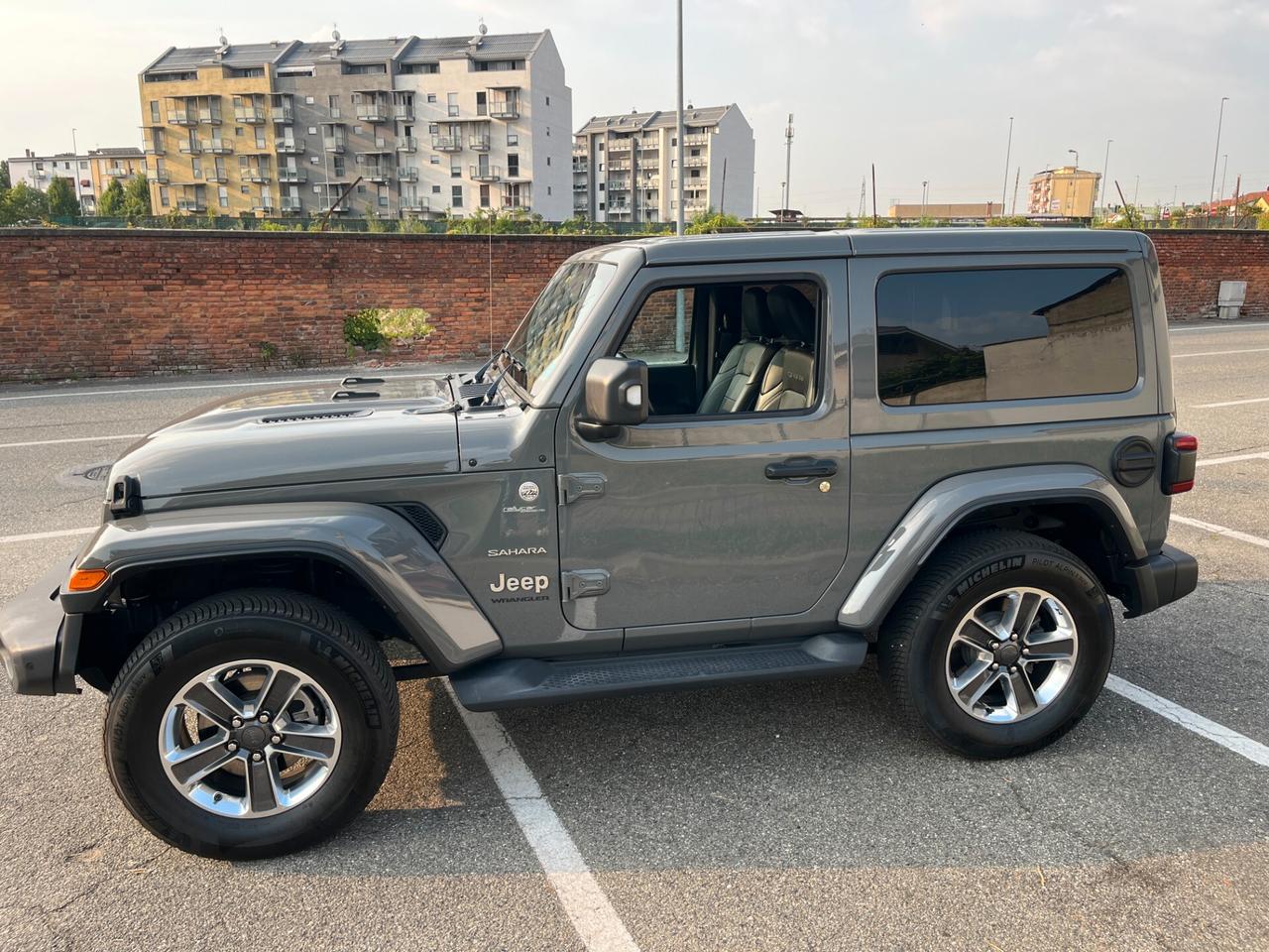 Jeep Wrangler 2.0 Turbo Sahara 3 porte - 50.000km